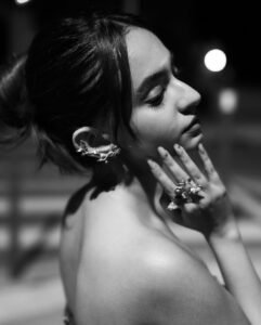 Anushka Sen Bold Red Strapless Mini Dress – Party Night Elegance (36)