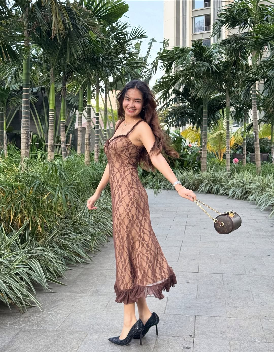 Anushka Sen Brown Lace Slip Dress – Botanical Elegance (20)