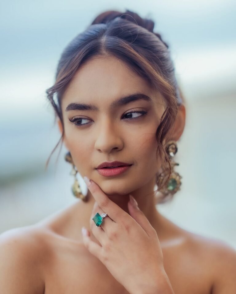 Anushka Sen Cannes 2025 – Regal Purple Embroidered Gown (14)