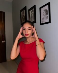 Anushka Sen Chic Red Bodycon Dress Indoor Photoshoot (1)