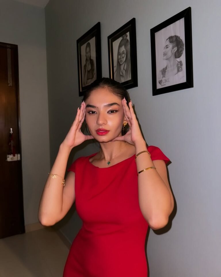 Anushka Sen Chic Red Bodycon Dress Indoor Photoshoot (1)