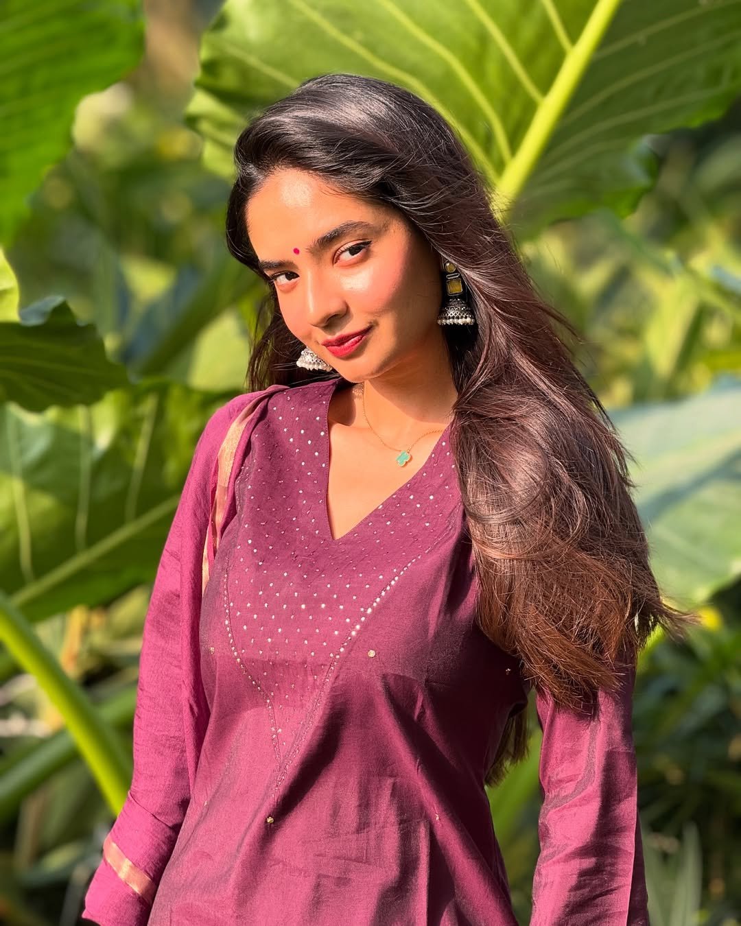 Anushka Sen Classy Maroon Kurti Outdoor Ethnic Shoot (1)