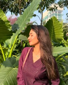 Anushka Sen Classy Maroon Kurti Outdoor Ethnic Shoot (11)