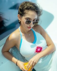 Anushka Sen Crochet Dress Over Swimwear – Chic Yacht Look (20)