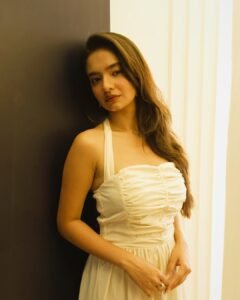 Anushka Sen Dreamy White Halter Dress Indoor Portraits (1)
