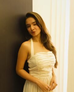 Anushka Sen Dreamy White Halter Dress Indoor Portraits (5)