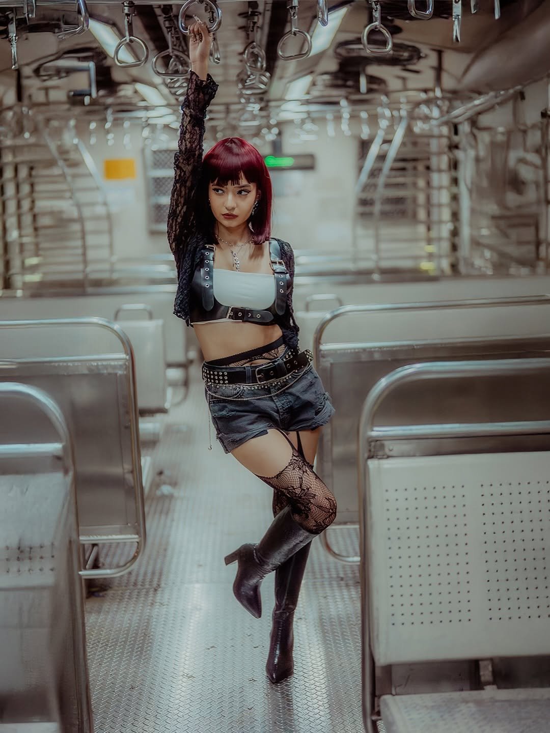 Anushka Sen Edgy Metro Fashion – Punk Grunge Vibes (1)