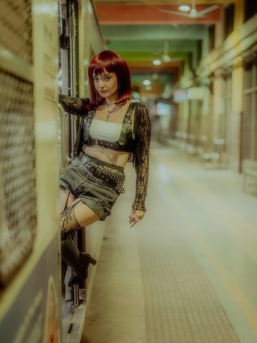 Anushka Sen Edgy Metro Fashion – Punk Grunge Vibes (2)