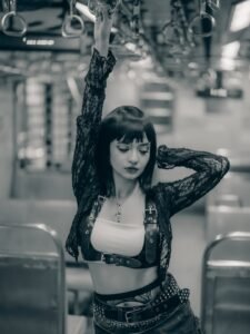 Anushka Sen edgy grunge fashion urban photoshoot