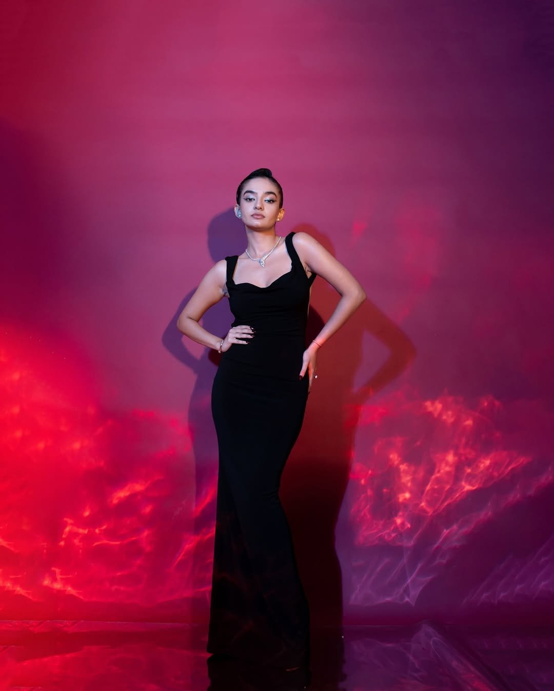 Anushka Sen Elegant Black Gown Studio Glam Shoot (12)