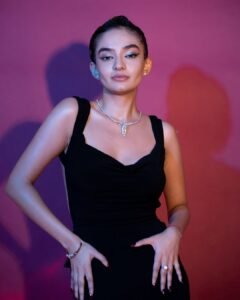 Anushka Sen Elegant Black Gown Studio Glam Shoot (40)