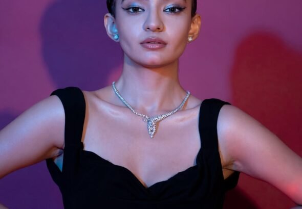 Anushka Sen Elegant Black Gown Studio Glam Shoot (41)