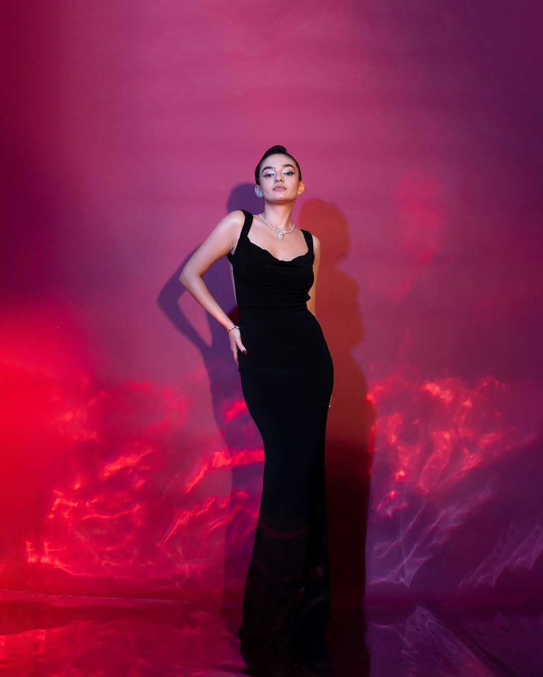 Anushka Sen Elegant Black Gown Studio Glam Shoot (44)