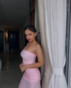 Anushka Sen Elegant Strapless Pink Gown Indoor Chic Shoot (10)