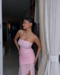 Anushka Sen Elegant Strapless Pink Gown Indoor Chic Shoot (16)
