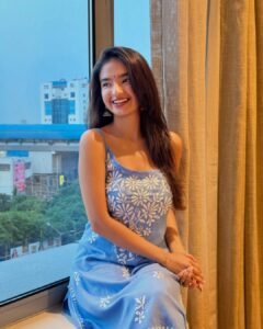 Anushka Sen Embroidered Pastel Blue Dress Window Photoshoot (1)
