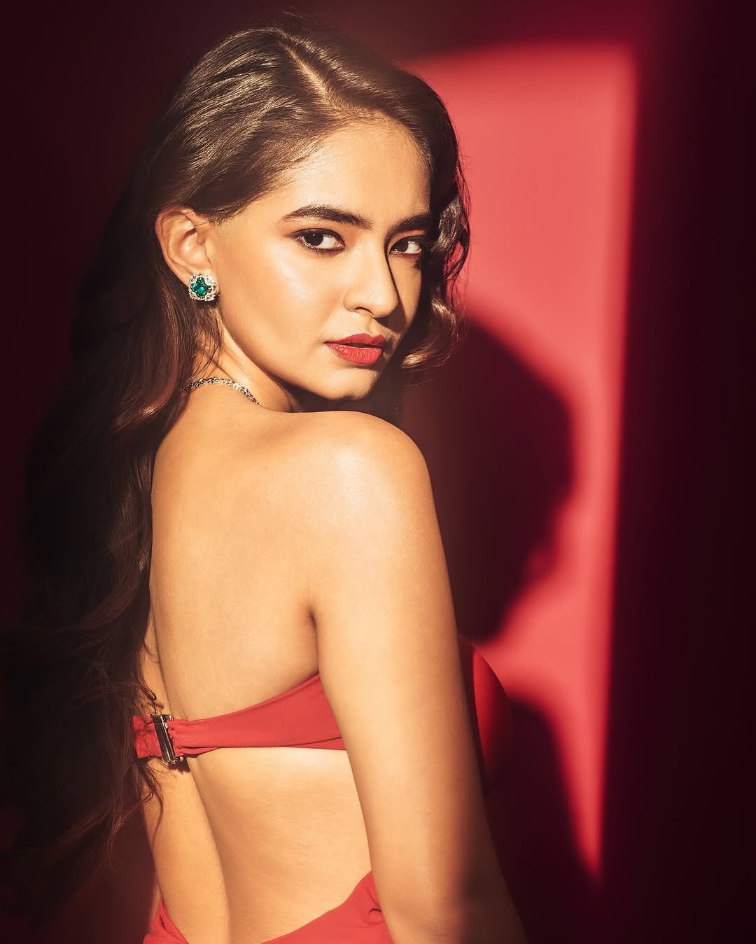 Anushka Sen Luxe Red Strapless Gown Glamorous Studio Shoot (17)
