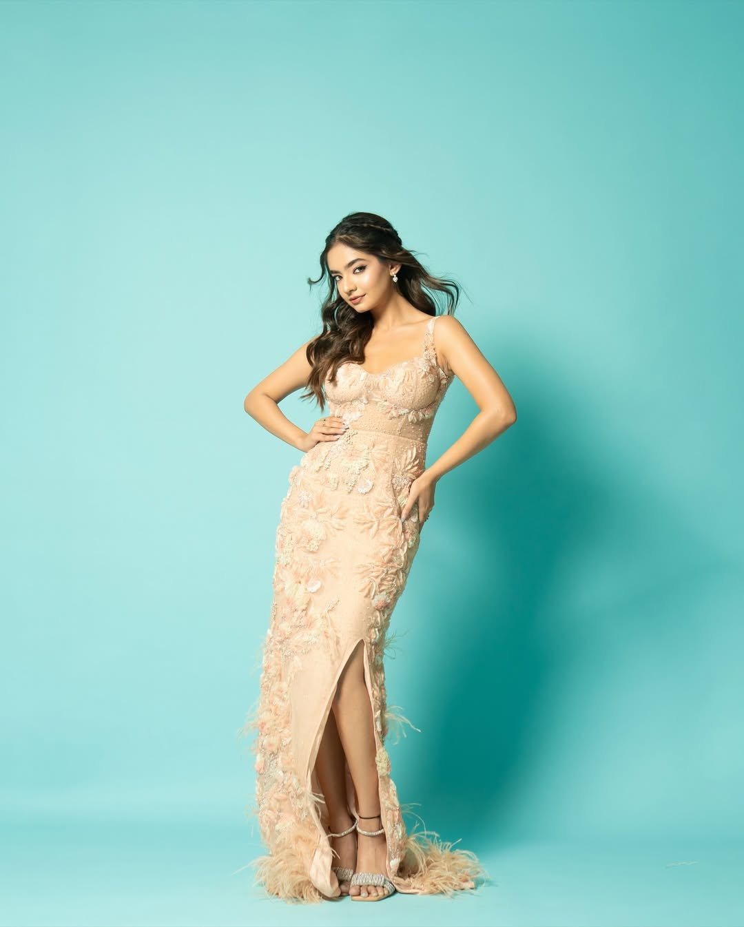 Anushka Sen Luxury Embroidered Gown Glam Studio Shoot (1)