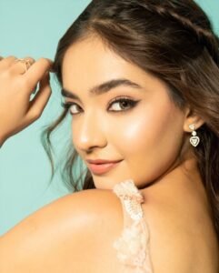 Anushka Sen Luxury Embroidered Gown Glam Studio Shoot (14)