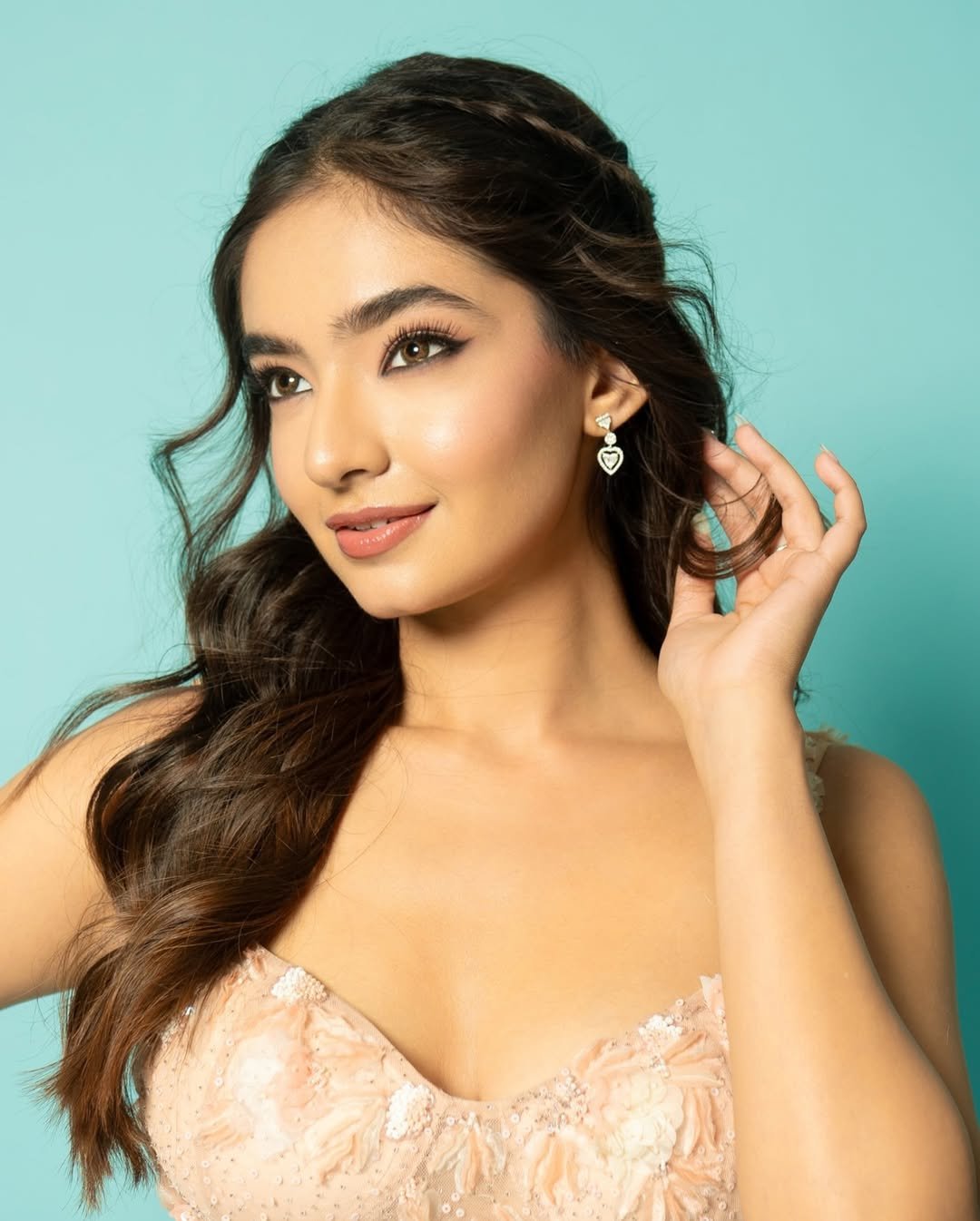 Anushka Sen Luxury Embroidered Gown Glam Studio Shoot (21)