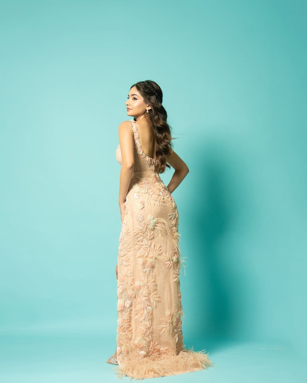 Anushka Sen Luxury Embroidered Gown Glam Studio Shoot (6)