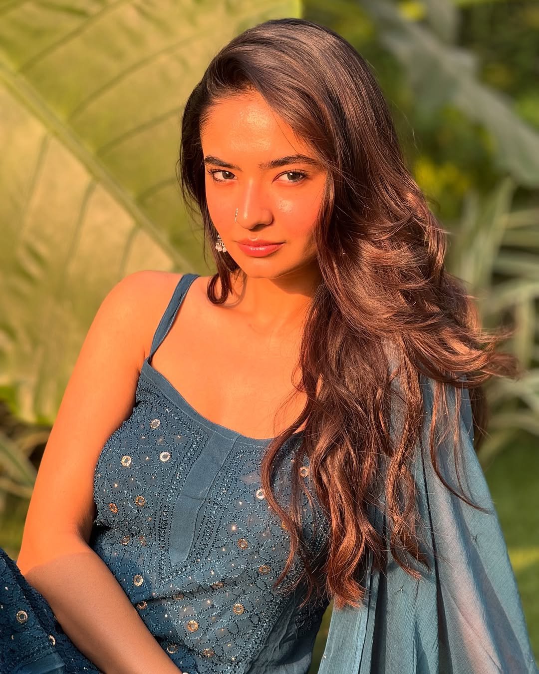 Anushka Sen Mirrorwork Blue Suit Outdoor Summer Shoot (1)