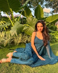 Anushka Sen Mirrorwork Blue Suit Outdoor Summer Shoot (9)