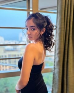 Anushka Sen Modern Black Strapless Dress Window Fashion Shoot (3)