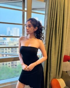 Anushka Sen Modern Black Strapless Dress Window Fashion Shoot (6)