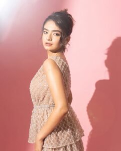 Anushka Sen Pastel Netted Gown Elegant Pink Backdrop Shoot (24)