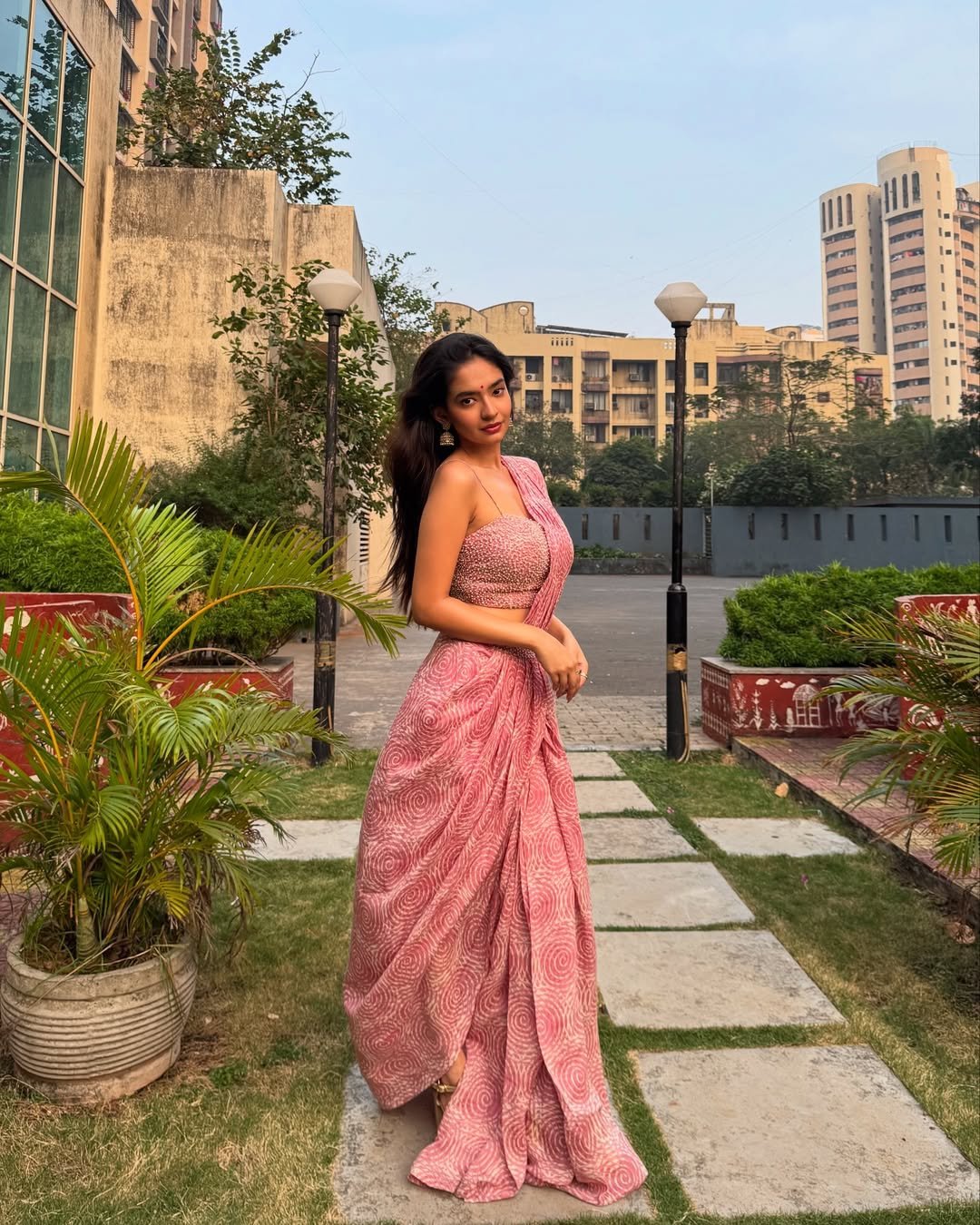 Anushka Sen Pastel Pink One-Shoulder Lehenga Garden Shoot (19)