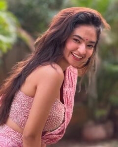 Anushka Sen Pastel Pink One-Shoulder Lehenga Garden Shoot (7)