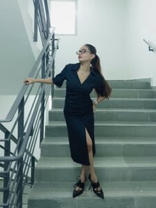 Indian actress Anushka Sen professional black dress