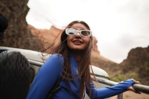 Anushka Sen blue activewear canyon fitness sporty photo