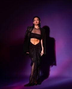 Anushka Sen Statement Glam Embellished Jacket and Fishnet Crop Top (19)