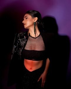 Anushka Sen Statement Glam Embellished Jacket and Fishnet Crop Top (33)