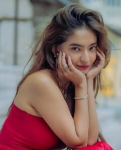 Anushka Sen Striking Red Strapless Dress – Rooftop Night Glam (46)