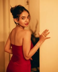 Anushka Sen Striking Red Strapless Dress – Rooftop Night Glam (70)