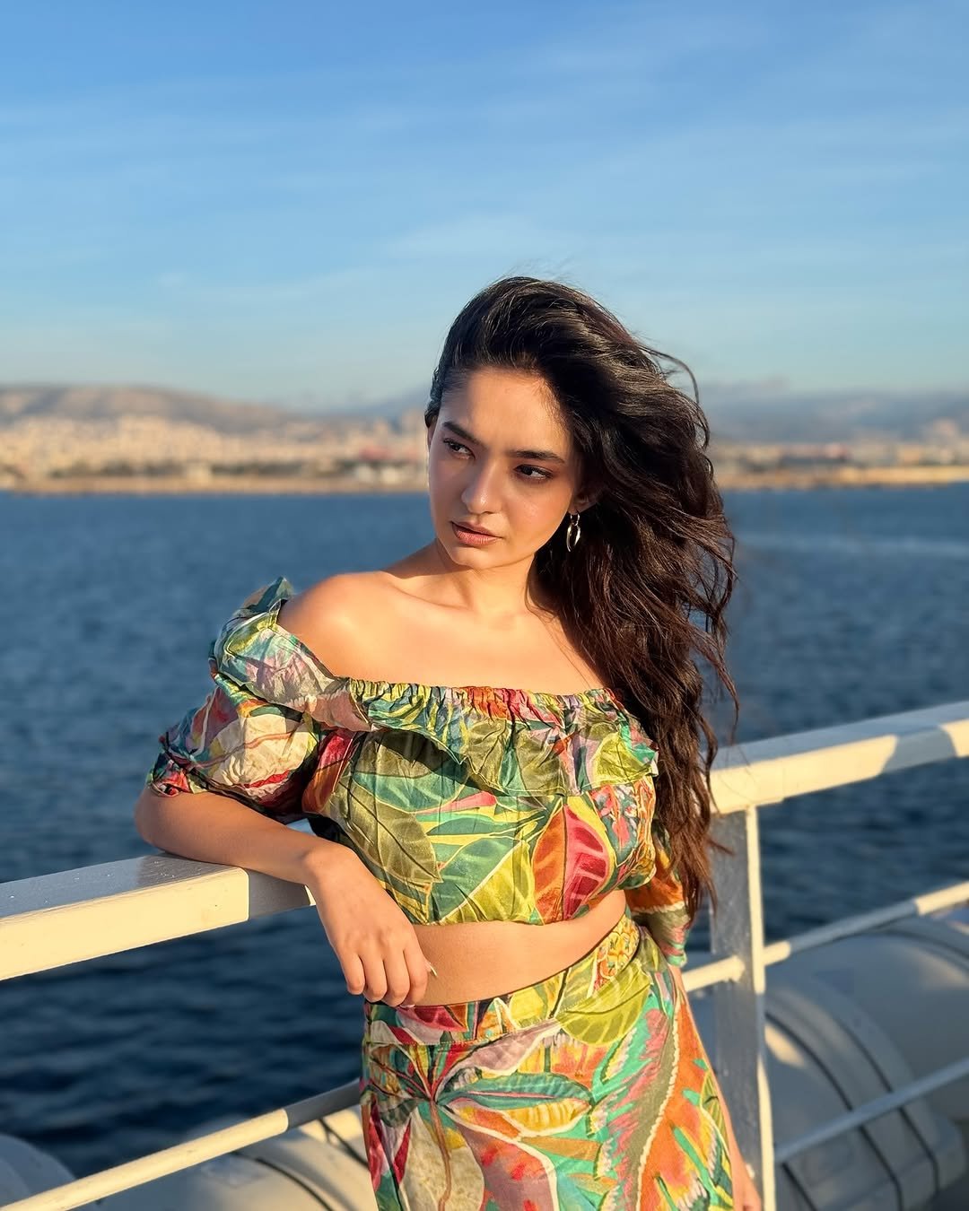 Anushka Sen Vibrant Tropical Co-Ord Set Seaside Travel Shoot (13)