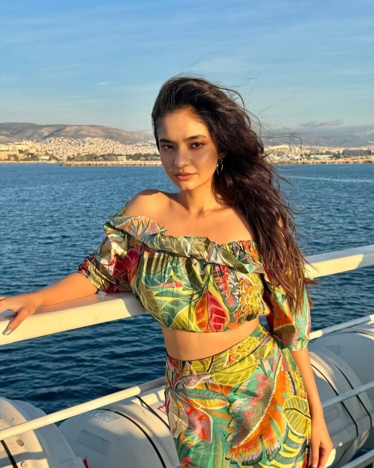 Anushka Sen Vibrant Tropical Co-Ord Set Seaside Travel Shoot (5)