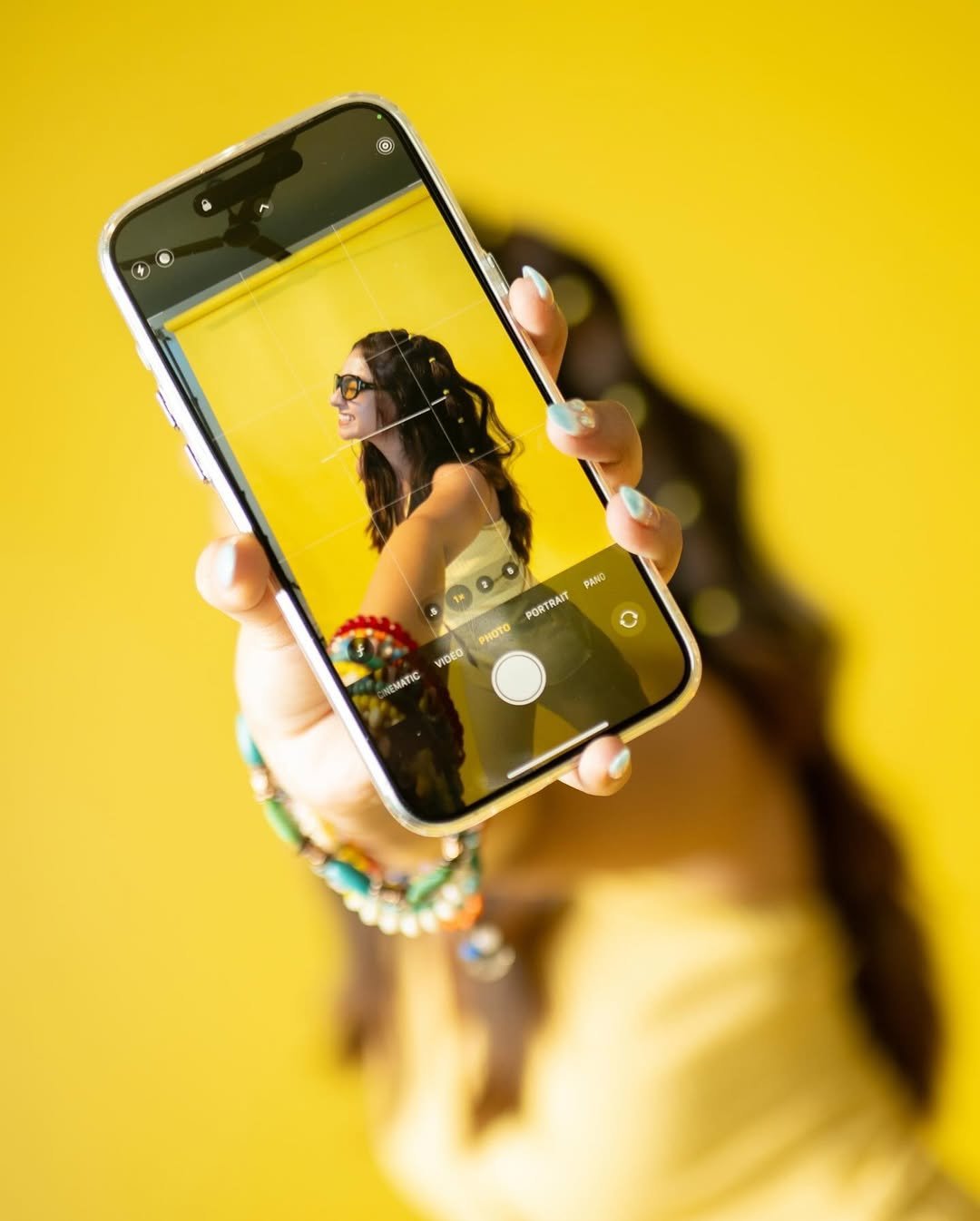 Anushka Sen Vibrant Yellow Dress & Hairstyle Photoshoot (19)