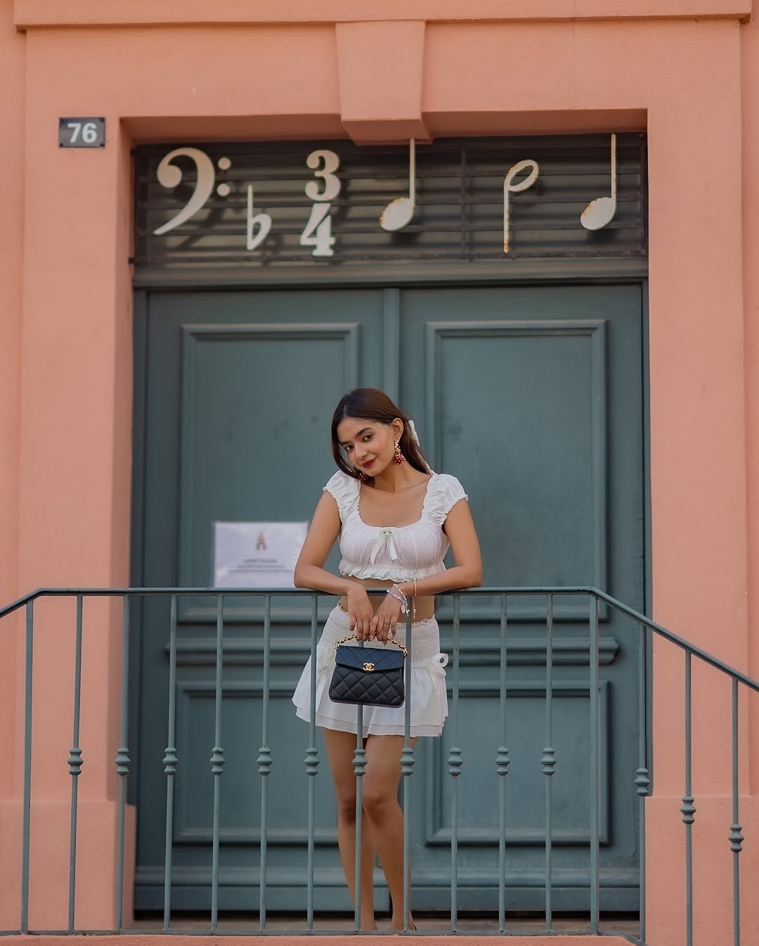 Anushka Sen White Ruffle Co-Ord – Dreamy Beachside Summer Style (6)