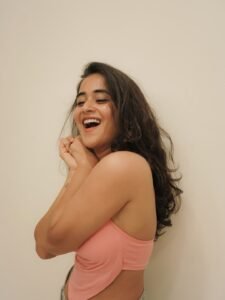 Deepthi Sunaina Casual in Pink Crop Top and Jeans (12)