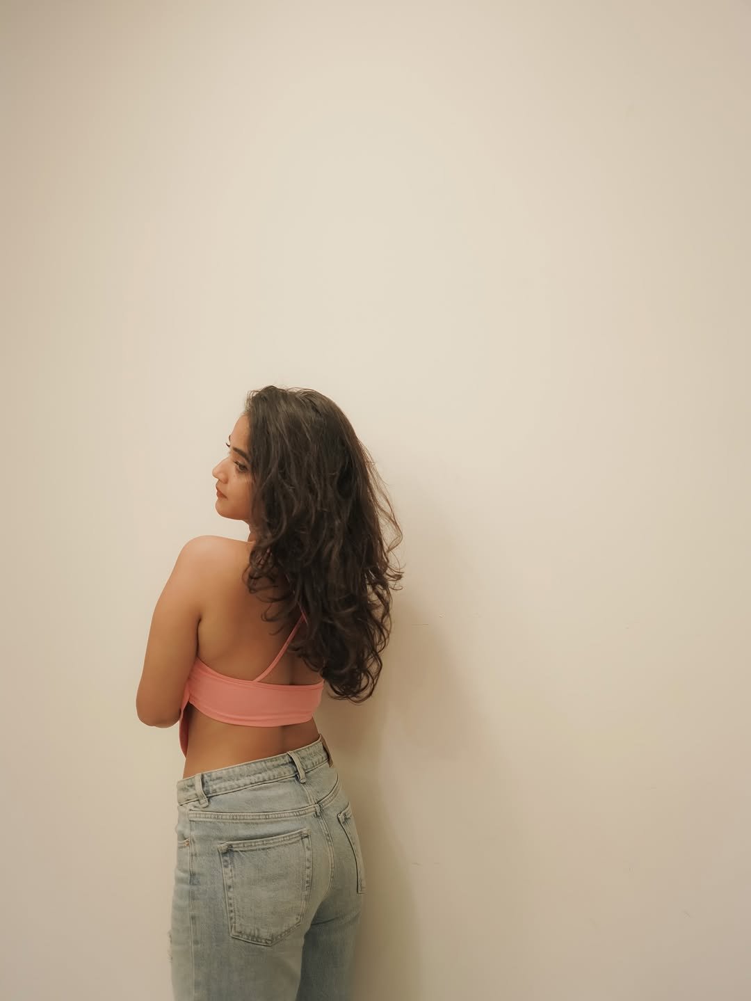 Deepthi Sunaina Casual in Pink Crop Top and Jeans (5)