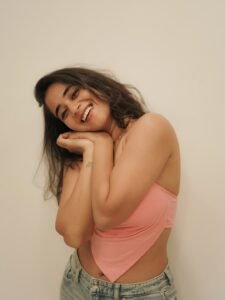 Deepthi Sunaina Casual in Pink Crop Top and Jeans (9)