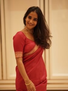 Deepthi Sunaina Elegant Pink Saree Indoor Photoshoot (1)