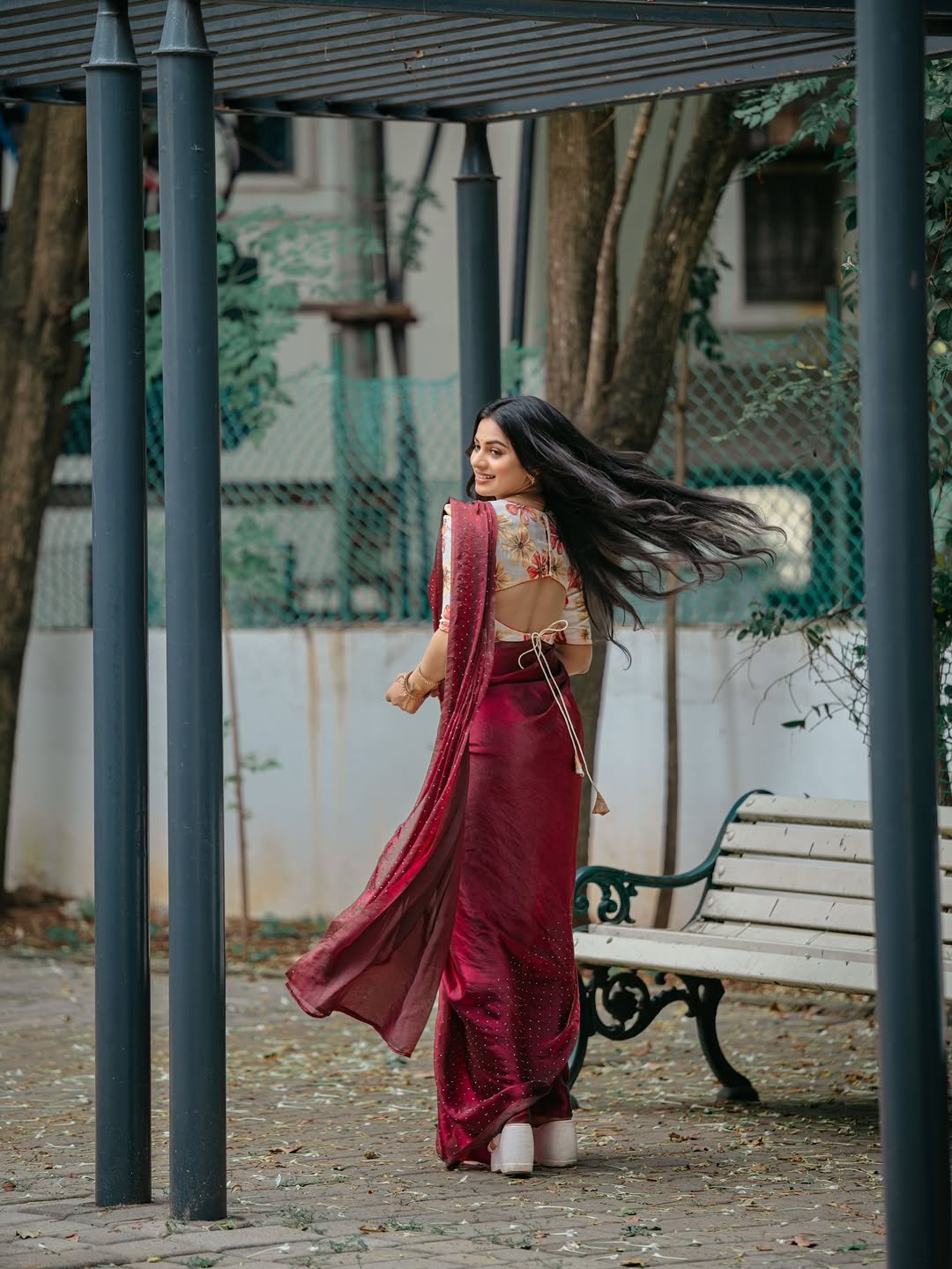 Delna Davis Elegant Maroon Saree Outdoor Photoshoot (14)
