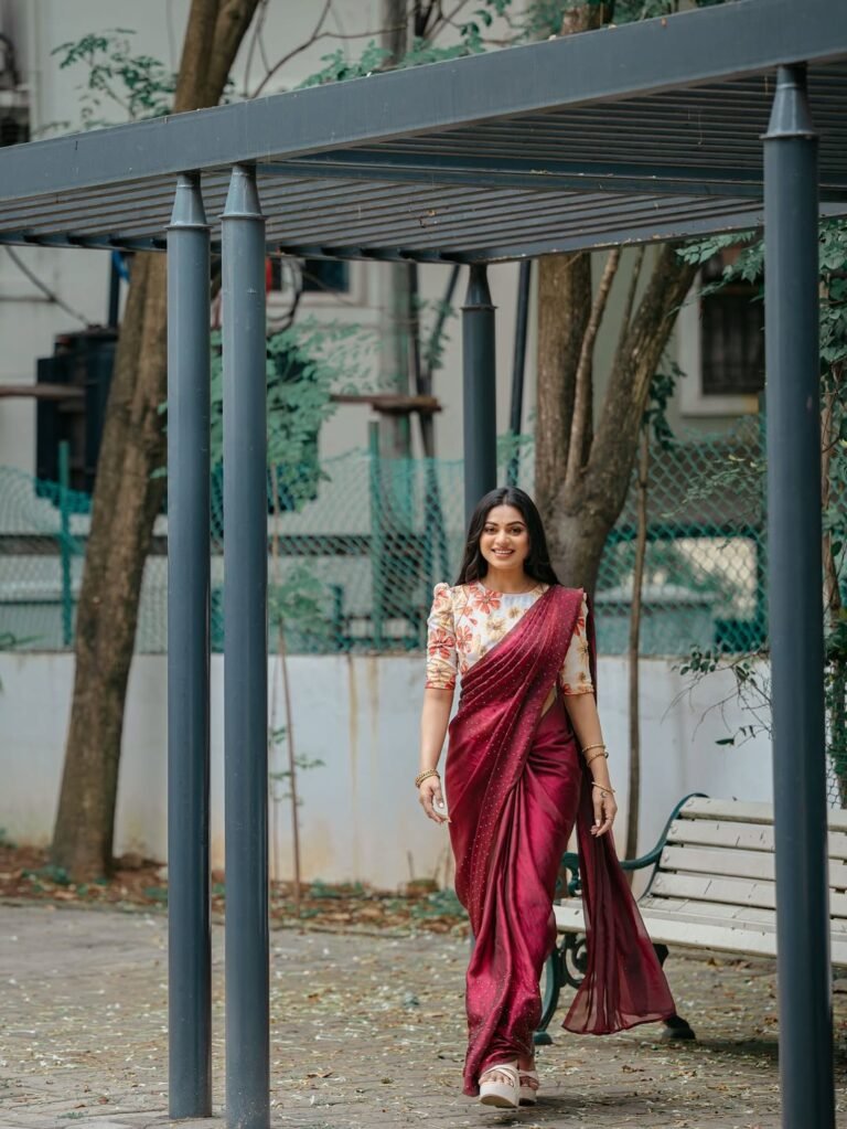 Delna Davis Elegant Maroon Saree Outdoor Photoshoot (20)