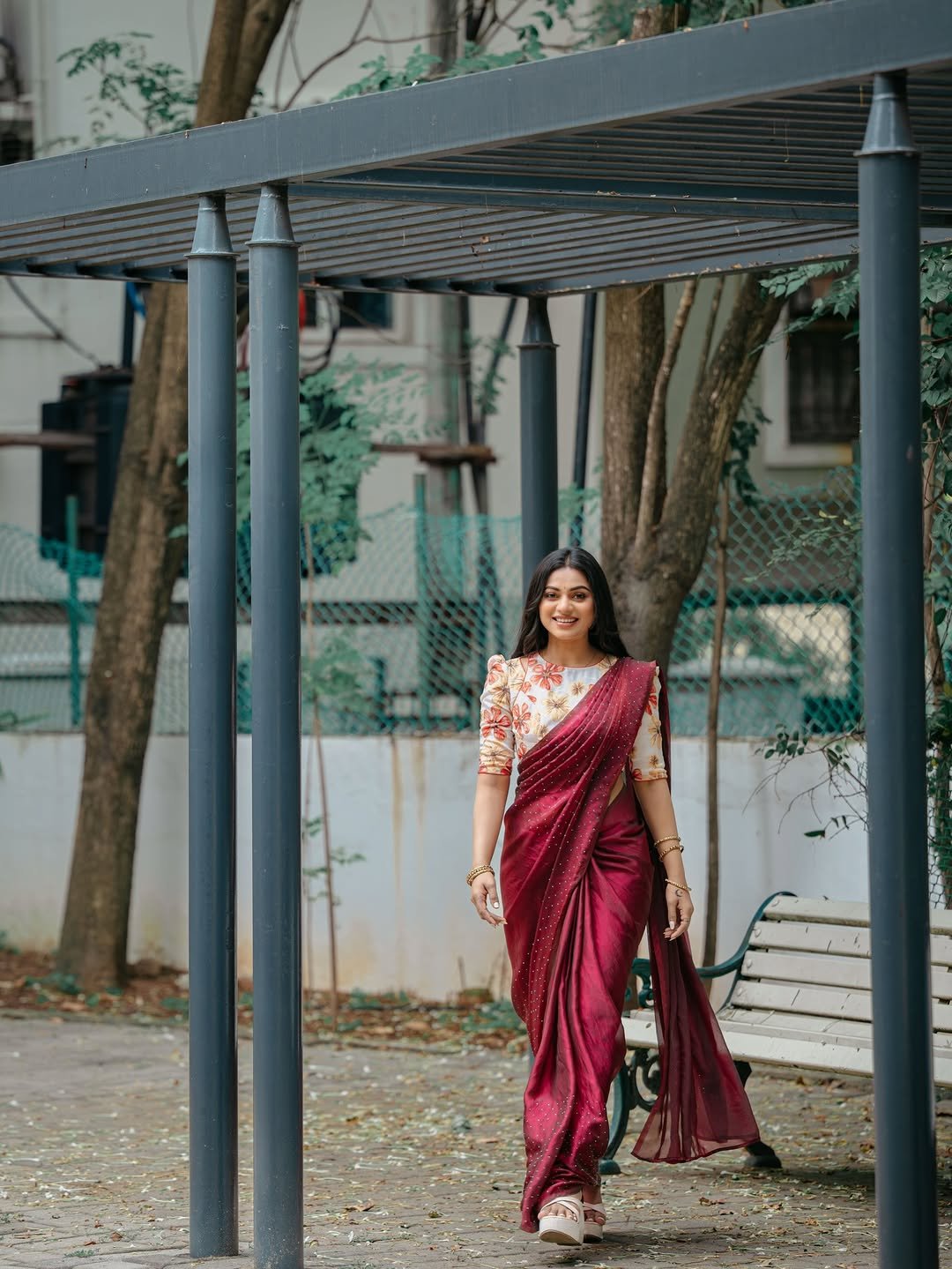 Delna Davis Elegant Maroon Saree Outdoor Photoshoot (20)