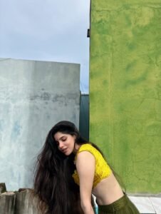 Divya Bharathi Stuns in Olive Green Saree and Yellow Blouse Photos (15)